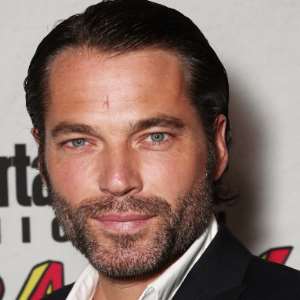 Tim Rozon